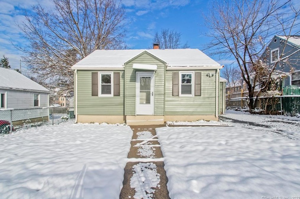 72 Coolidge St, Hartford, CT 06106