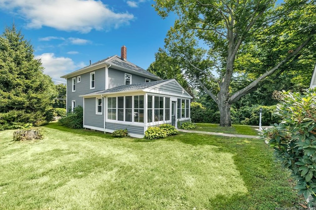 198 Meadow St, Huntington, CT 06484