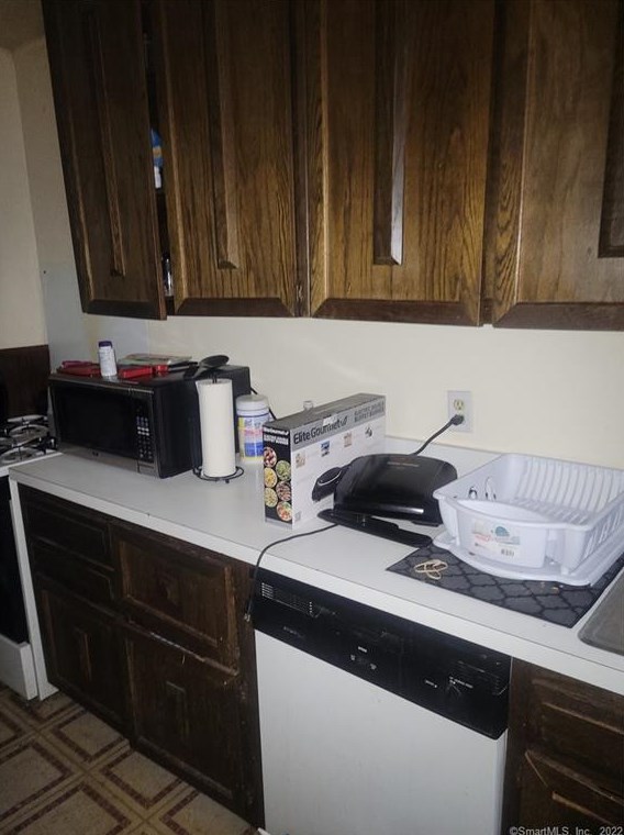74 Mencel Cir #c, Bridgeport, CT 06610