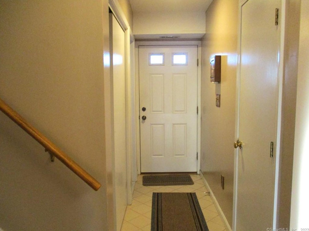 190 Tomlinson Ave #3d, Plainville, CT 06062