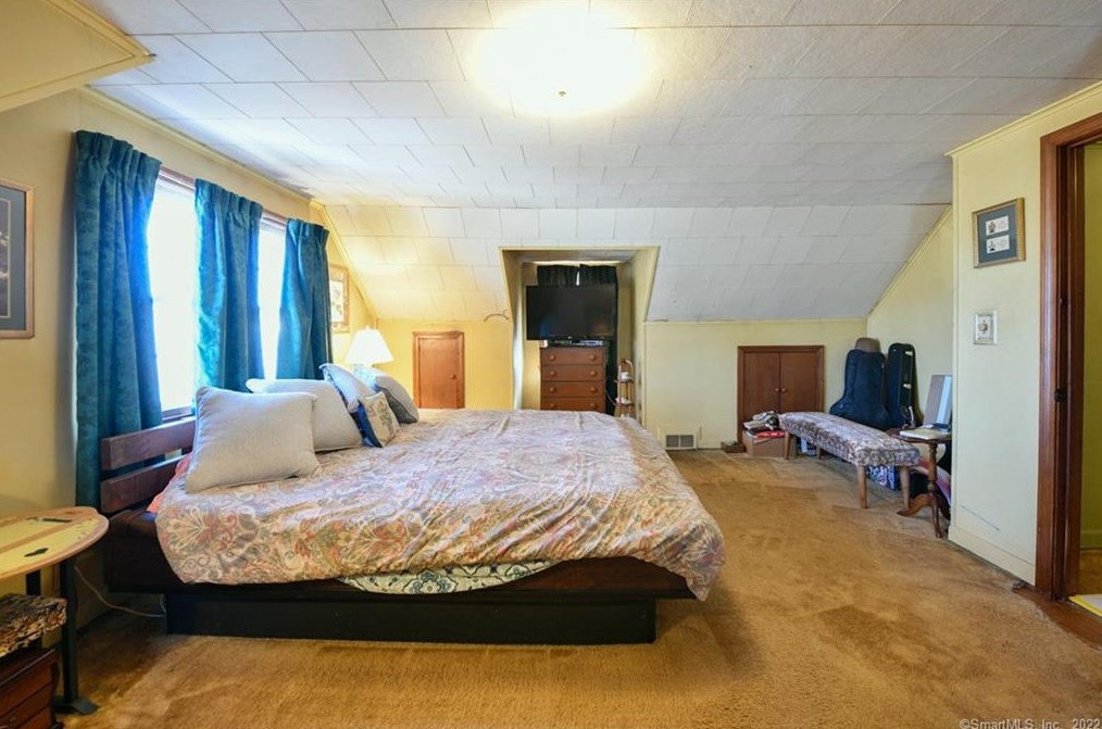 12 Pratt St, Rocky Hill CT  06067-2613 exterior