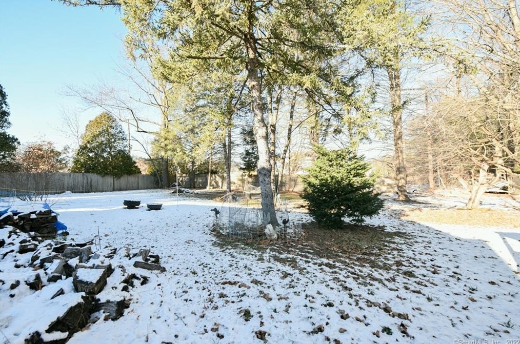 12 Pratt St, Rocky Hill CT  06067-2613 exterior