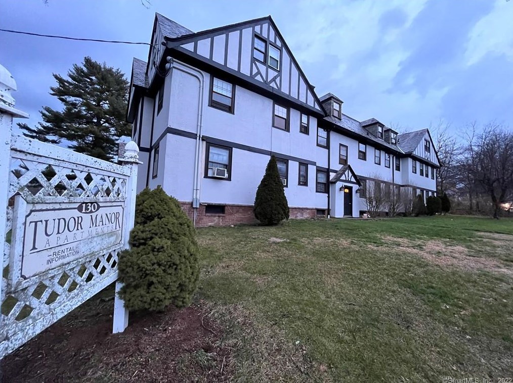 130 Bradley Ave #303, Meriden, CT 06451