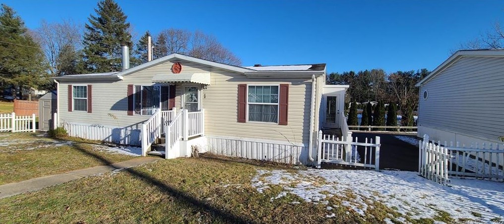 54 Western Sands, Wallingford, CT 06492