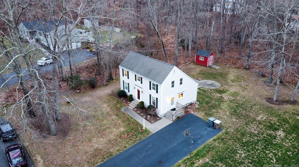 1 Red Fox Rd, East Lyme, CT 06333
