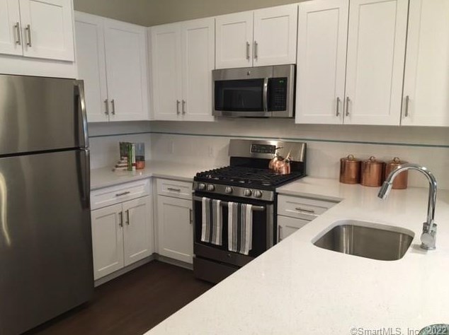 1427 Bedford St #2-04r, Stamford, CT 06905
