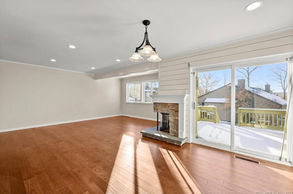 8 S Meadows #8, Woodbury, CT 06798
