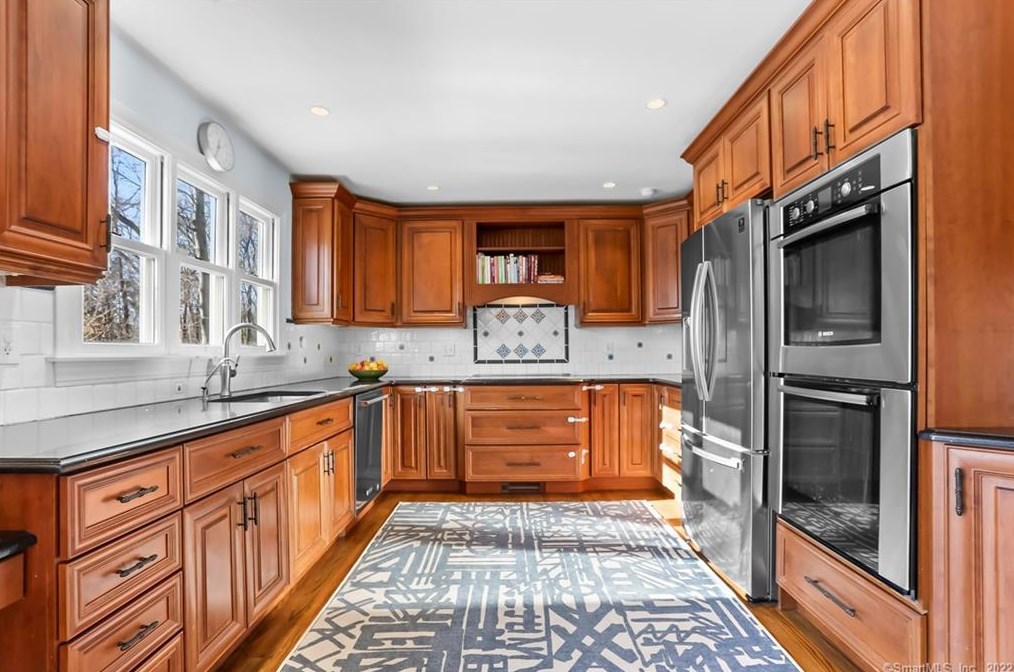 234 New Canaan Rd, Wilton, CT 06897
