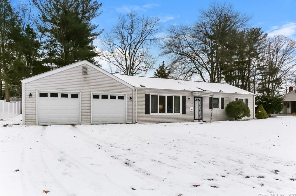 54 Woodbridge Rd, Glastonbury, CT 06033