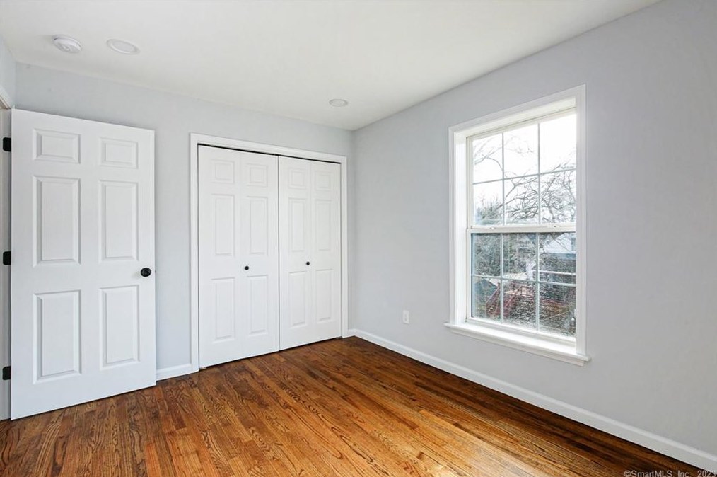 144 Bullard St, Fairfield CT  06825-3717 exterior