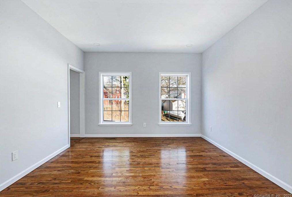 144 Bullard St, Fairfield CT  06825-3717 exterior