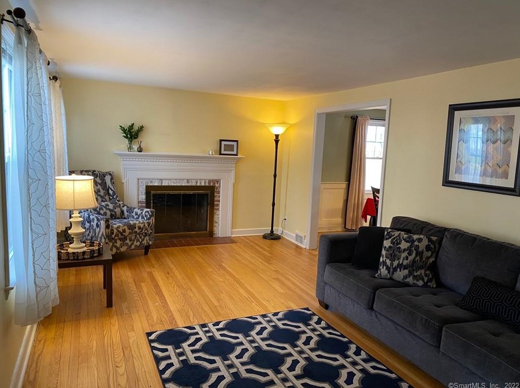 79 Sultan St, Stratford, CT 06614