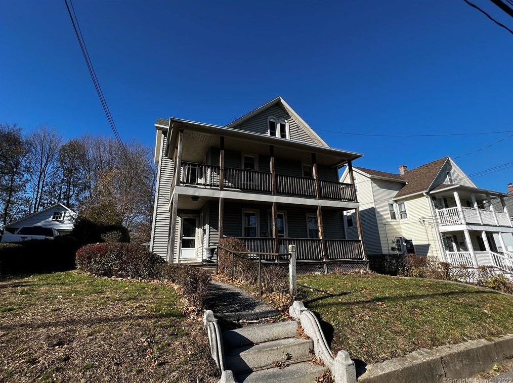31 Red Mountain Ave, Torrington, CT 06790