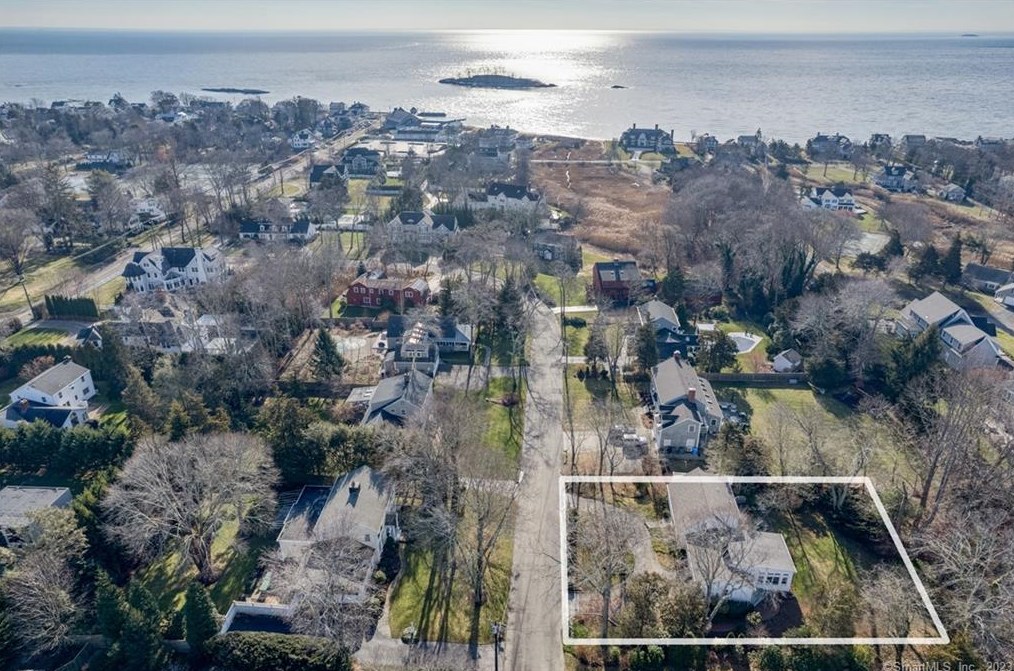 31 Windward Ln, Madison, CT 06443-3001