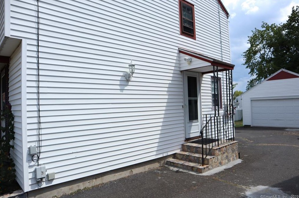 15 Exeter Ave, Hartford, CT 06110