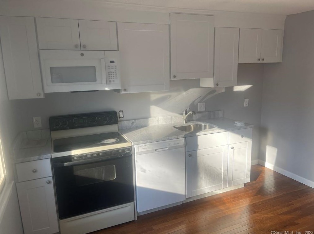 818 Pine St #5, Bristol, CT 06010