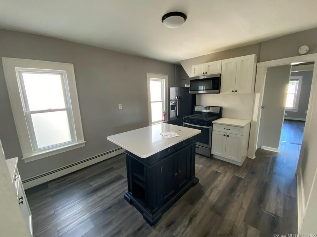 692 Maple St #2, Bridgeport, CT 06608