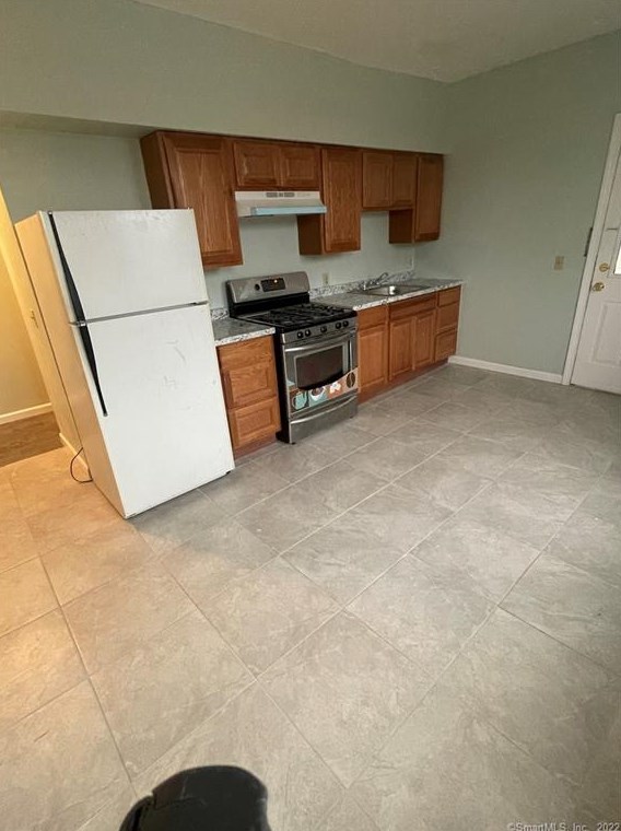377 Franklin Ave, Hartford, CT 06114