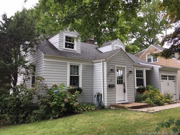 61 Courtland Hill St, Stamford, CT 06906