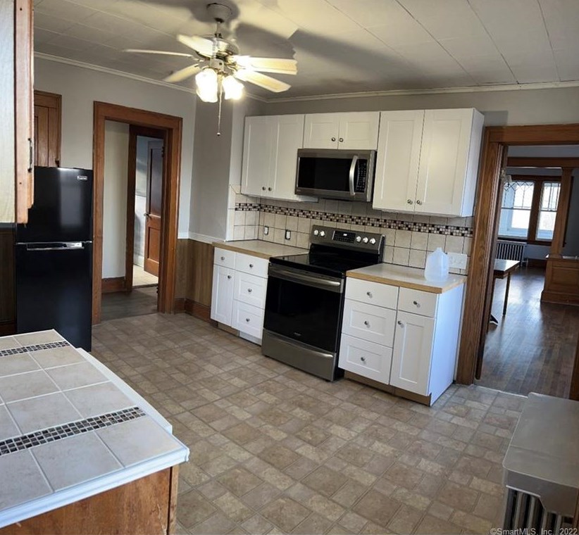 145 S St Ext #2-3, Bristol, CT 06010