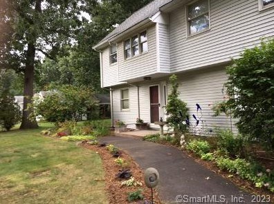 532 Mulberry St, Windsor Locks, CT 06096