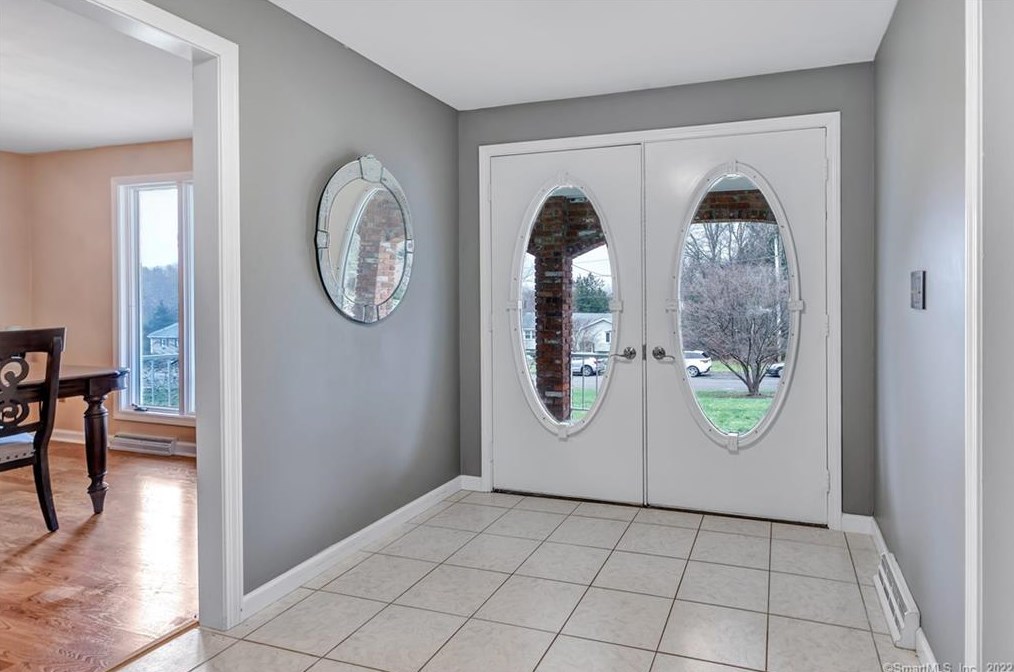 23 Perch Rd, Huntington, CT 06484