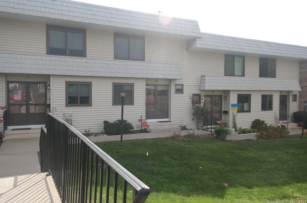 30 Holly Ct Unit 30, Cromwell, CT