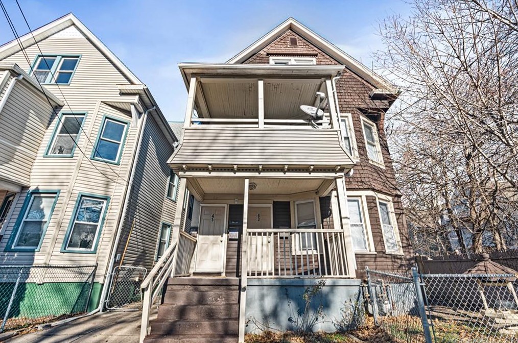 43 Gilbert Ave, New Haven CT  06514-3324 exterior