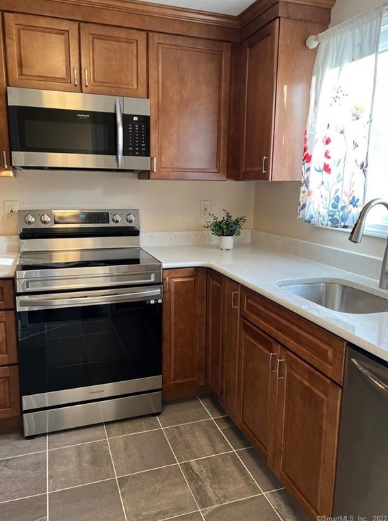 231 Boston Post Rd #29, East Lyme, CT 06333