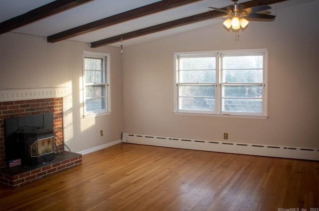 123 Notch Rd, Manchester, CT 06043