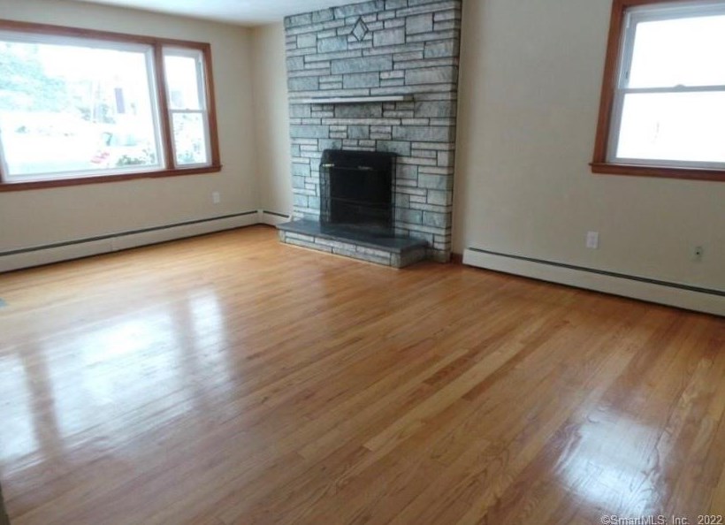 9 Grandview St, New Britain, CT 06053