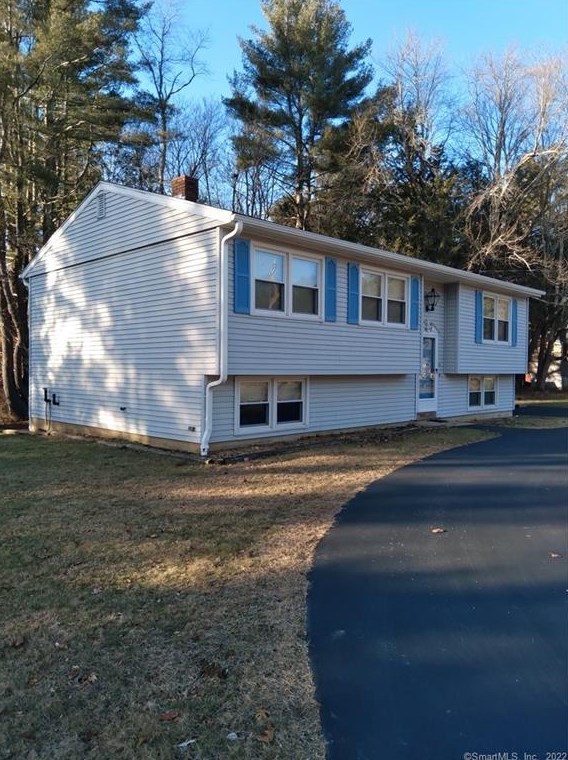 6 Red Cedar Rd, Woodstock-Valley, CT 06282 exterior