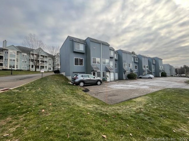 223 Thompson St, New Haven CT  06513-1985 exterior