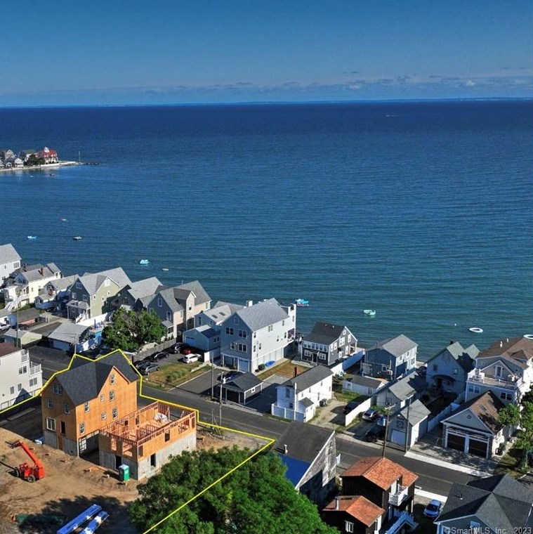 90 Melba St, Milford, CT 06460