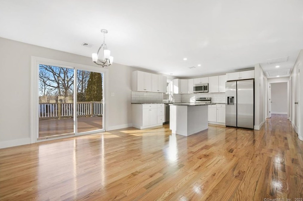 63 Woodmere Rd, Waterbury, CT 06705