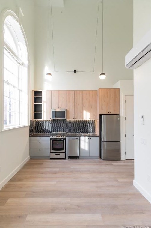 575 Whitney Ave #15, New Haven, CT 06511