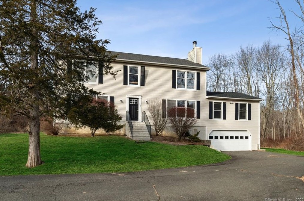 127 Briar Ridge Rd, Danbury, CT 06810