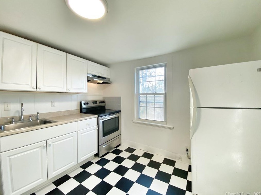 6 Belmont Pl # 2, Norwalk, CT