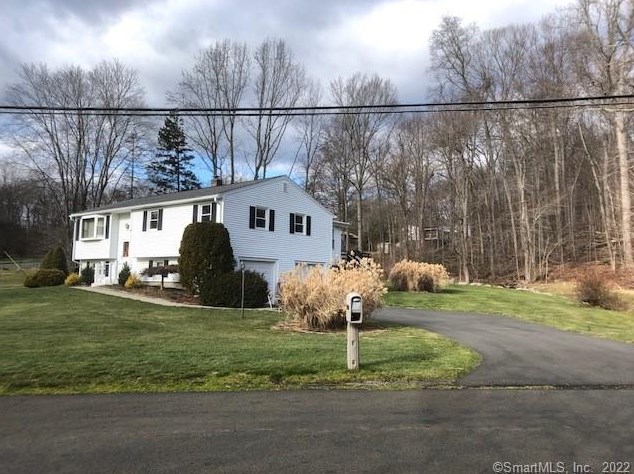 58 Windsor Rd, Huntington, CT 06484