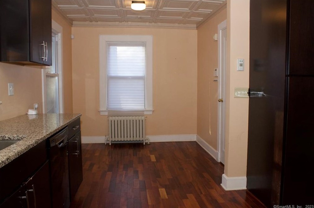 1078 Whitney Ave, New Haven CT  06517-3400 exterior