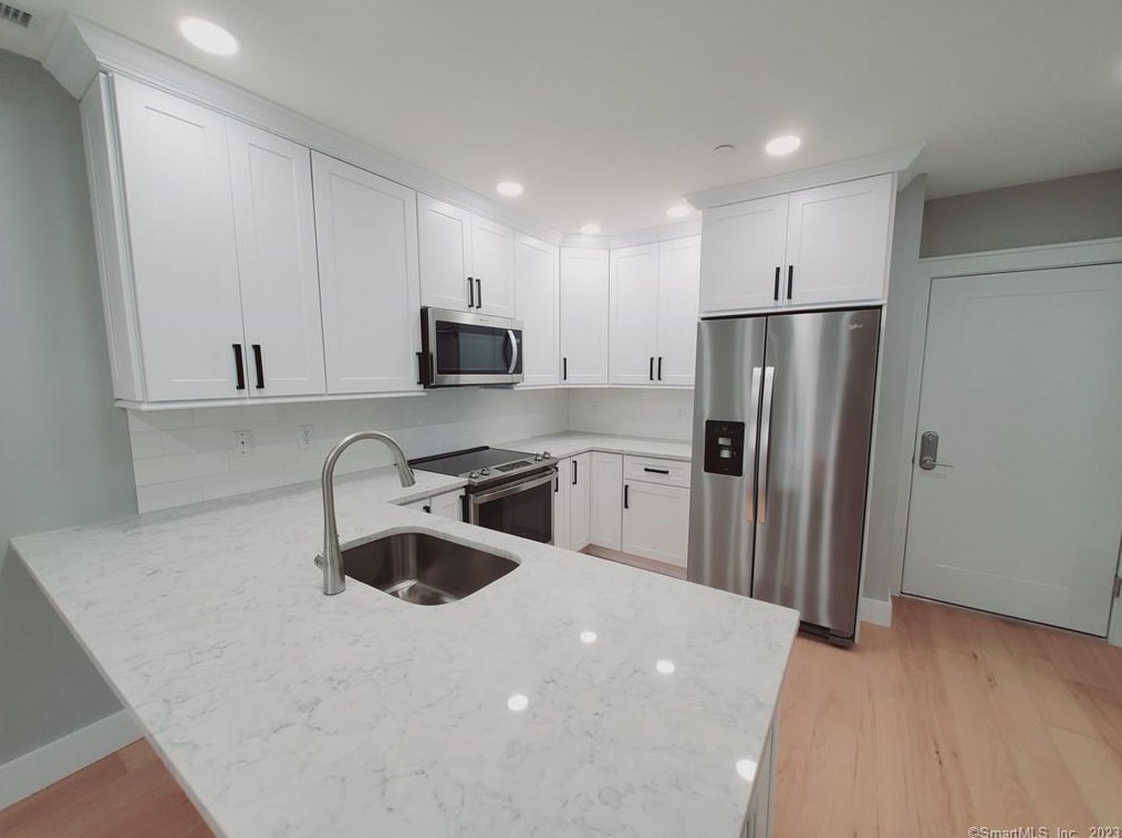 492 Glenbrook Rd #b, Stamford, CT 06906