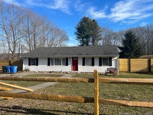56 Highland Dr, Gales Ferry, CT 06339