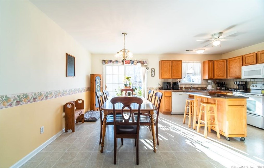 422 Jones Rd, Union City CT  06770-1533 exterior