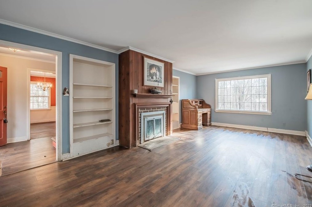 25 Butternut Ln, Watertown CT  06795-1424 exterior