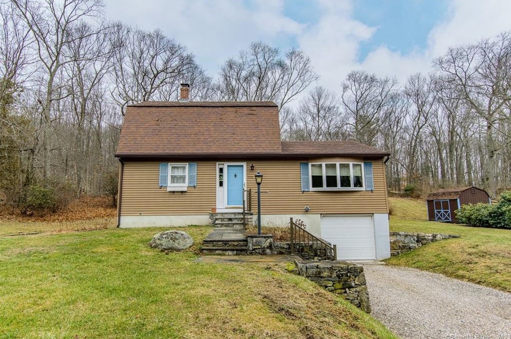 110 Gager Rd, Bozrah, CT 06334