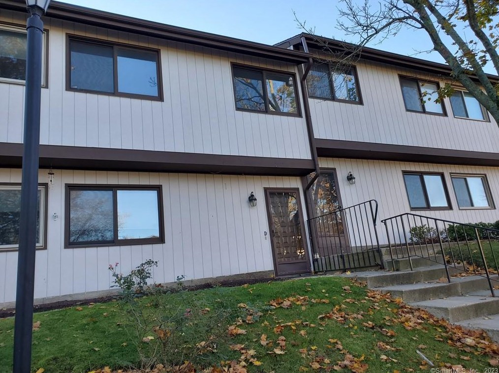 27 Crows Nest Ln Unit 6d, Danbury, CT