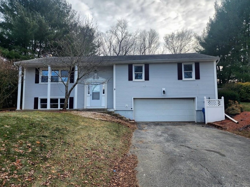 9 Westview Dr, Brooklyn, CT 06234-3338