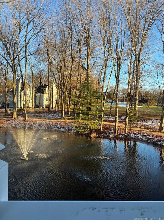 1712 Old Pond #1712, Norwich, CT 06360