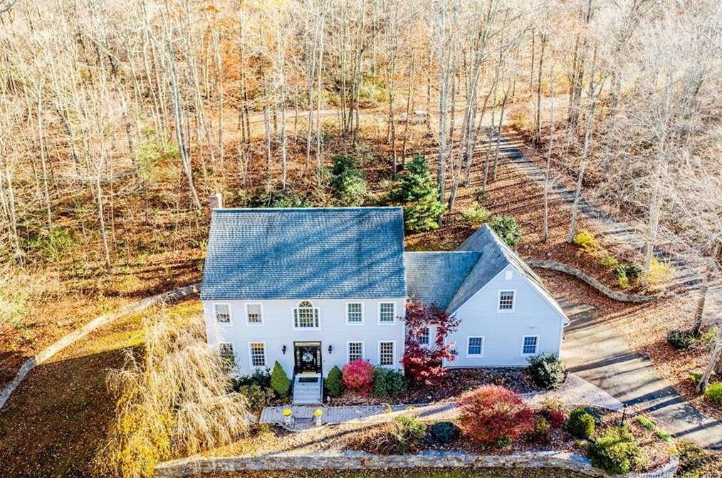 28 Fox Ln, Durham, CT 06422