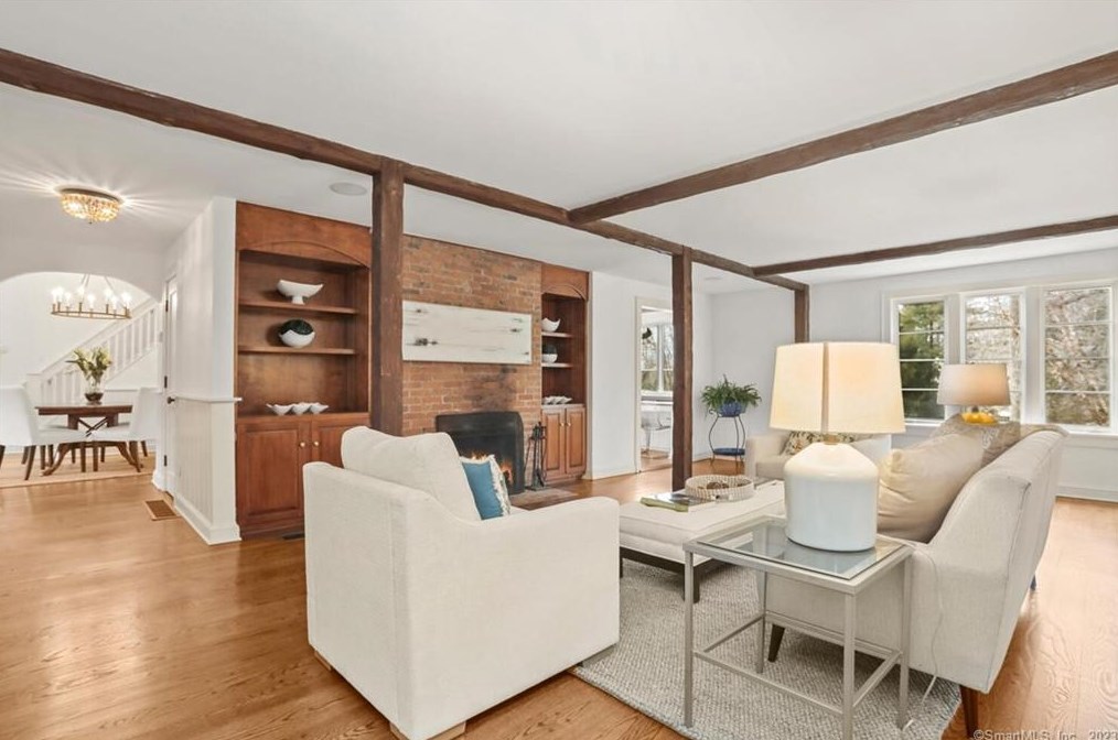 57 Nearwater Ln, Tokeneke CT  06820-5628 exterior